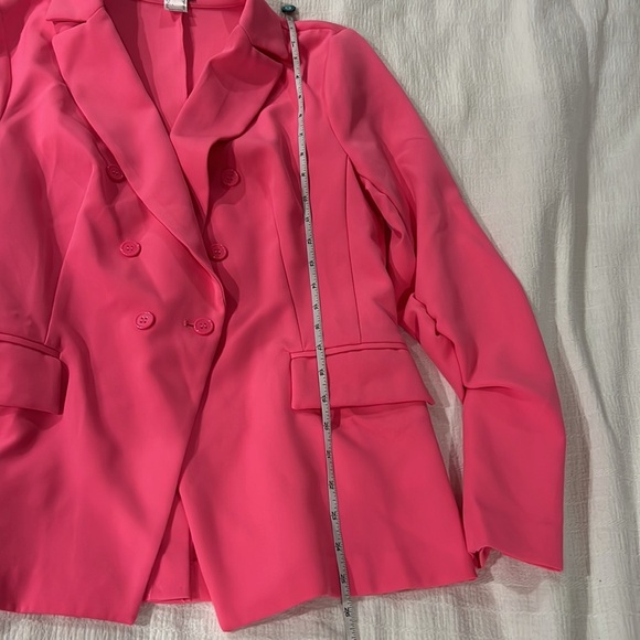 double breasted blazer and shorts set - Picture 12 of 15